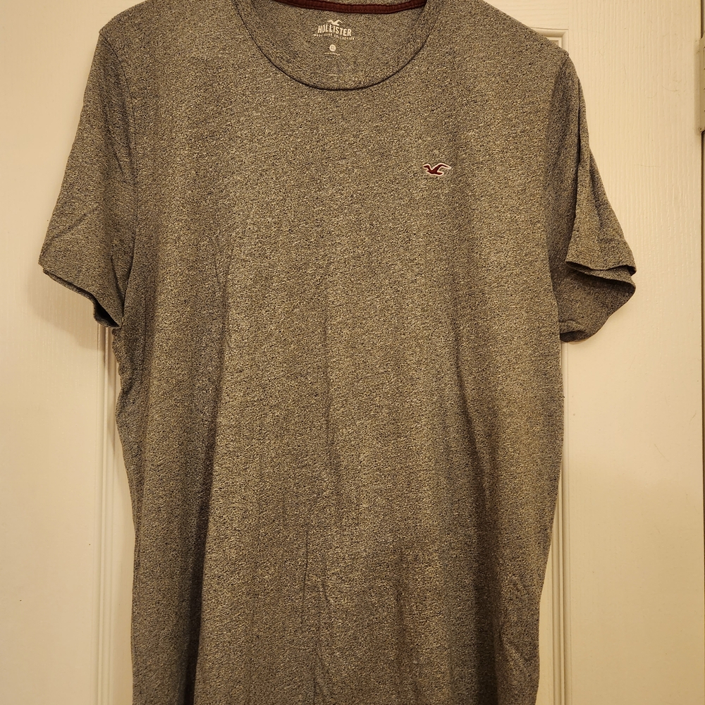 Hollister Men's XL Heather Gray Short Sleeve Tee